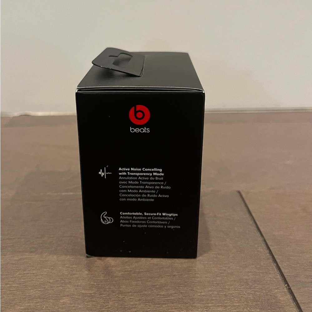 NEW IN BOX Beats Fit Pro True Wireless Earbuds - Beats by Dre